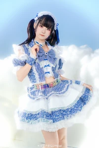 点缀空色轨迹的Seiko