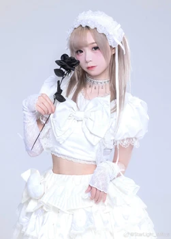 里里Yurii StarLight 202505.jpg (725 KB) 里里Yurii(24年2月)