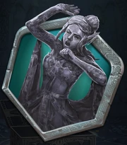 BOLAS Kaya GlassStatue