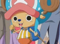 TONY TONY CHOPPER COM ROUPA DO LUFFY E BRAÇOS PRA CIMA ONE PIECE