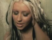 Beautiful-Music-Video-christina-aguilera-26415214-893-680