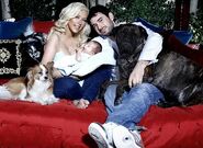 Chistina-aguilera-jordan-max