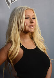 Christina+Aguilera+Voice+Premier-2