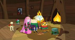 Holly Jolly Secrets Screenshot.jpg