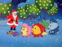 Santa in Power Pellet forest.jpg (169 KB) The Pac-people bring Santa to the Power Pellet Forest.