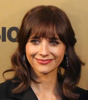 Rashida Jones 2017 (cropped)