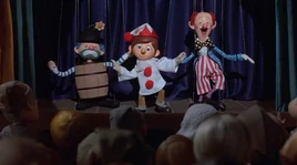 Pinocchios-christmas-1980-puppet-show-let-them-laugh