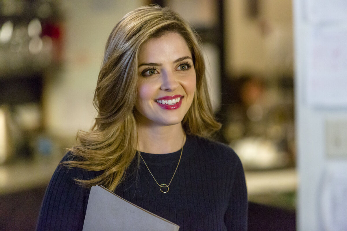 Jen Lilley Christmas Specials Wiki Fandom