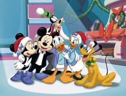 MickeyChristmas2.jpg