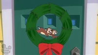 CnD on Mickey's wreath.jpg (103 KB) Chip and Dale's cameo in "Mickey's Christmas Chaos".