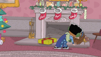 Baljeet kissing Wendy under the mistletoe.