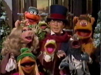 https://static.wikia.nocookie.net/christmasspecials/images/b/b7/MuppetsSingingTheTwelveDaysOfChristmas.jpg/revision/latest?cb=20121001021102