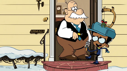 Clyde tries to distract Mr. Grouse