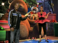 Elmo and Jamie Foxx perform The Nutcracker Suite.