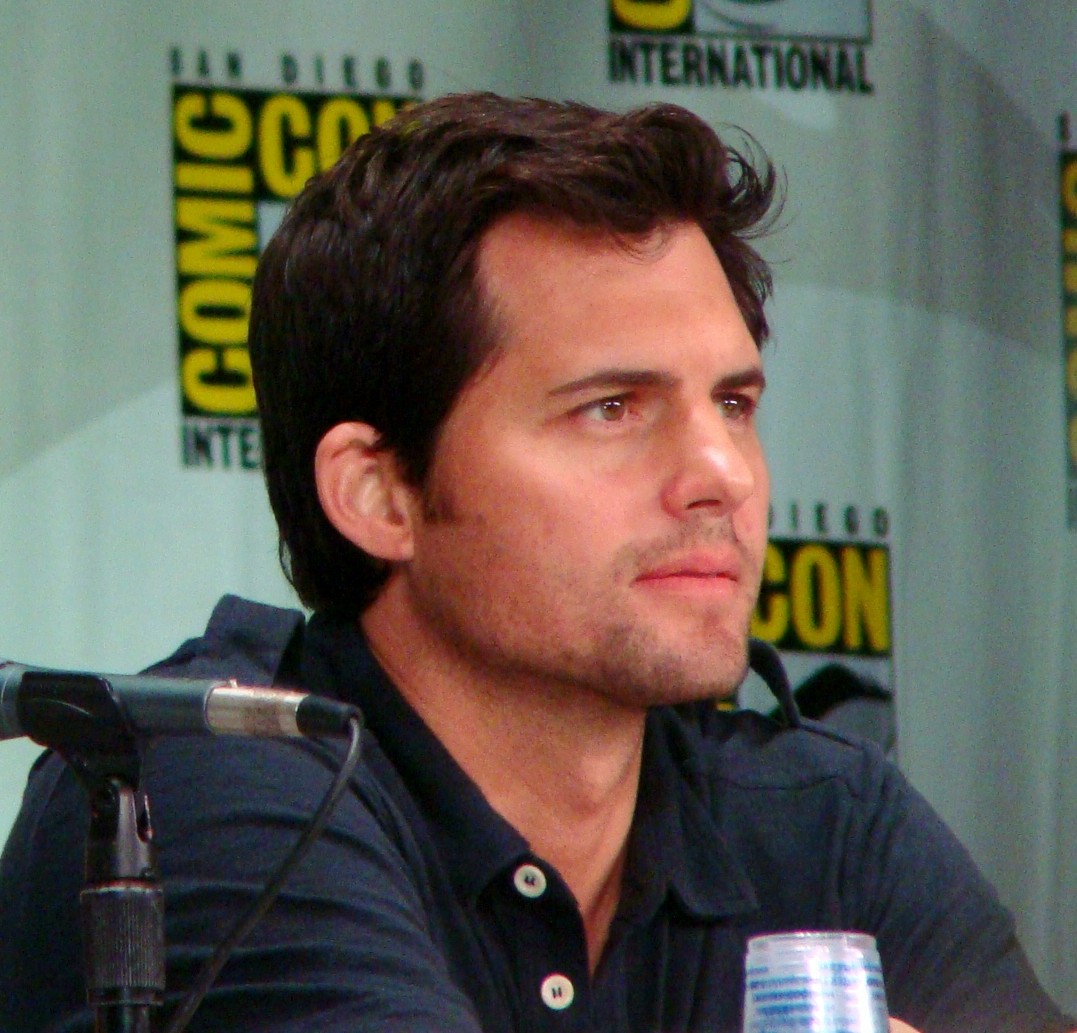 Kristoffer Polaha Christmas Specials Wiki Fandom