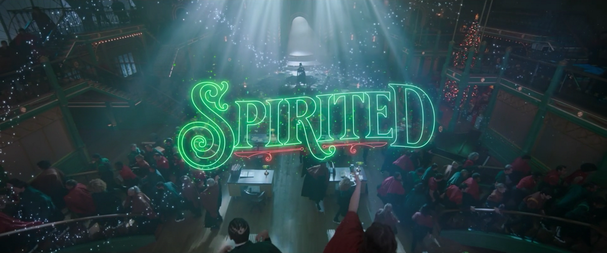 Spirited 2025. Фильмы про рождество 2025. новогодние фильмы 2025. в духе рождества фильм 2025. комедия 2025 новогодняя америка.