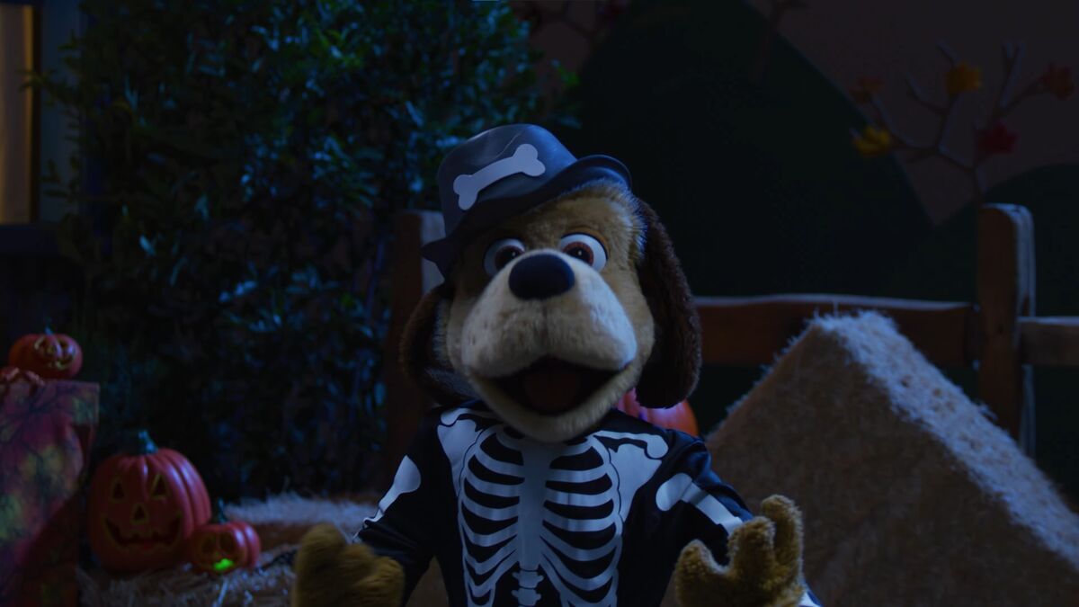 Howl O Ween Chuck E Cheese Wiki Fandom Howl O Ween Chuck E Cheese Wiki Fandom