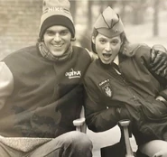 Don-mancini-and-perry-reeves-childs-play-3-1991.jpg (35 KB) Kristen posing with Don Mancini.