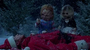 7752607.jpg (912 KB) Santa Claus' death in Seed of Chucky.