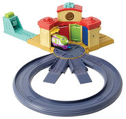 Launch and Go Roundhouse Action Playset