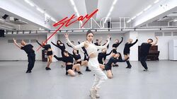 Dance CHUNG HA 청하 'Stay Tonight' Choreography Video