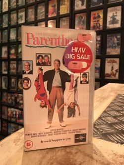  Parenthood : Steve Martin, Rick Moranis, Keanu Reeves, Jason  Robards, Mary Steenburgen, Dianne Wiest, Martha Plimpton, Tom Hulce,  Joaquin Phoenix, Ron Howard, Brian Grazer, Lowell Ganz, Babaloo Mandel:  Movies & TV