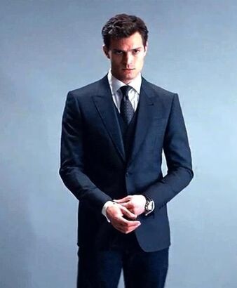 Christian-Grey-fifty-shades-of-grey-37379779-463-562