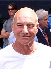 PatrickStewart2004-08-03