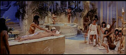 1963 Cleopatra trailer screenshot (14)