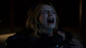 Bella Thorne in Scream: Pilot