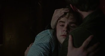 Freddie Highmore in Bates Motel: The Cord