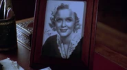 Original-8907-1440264882-3.png (1.37 MB) Gloria Stuart's portrait in Batman & Robin