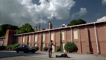 Maximiliano Hernandez dead (on ground) in The Walking Dead: Coda