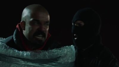 S03e01 616