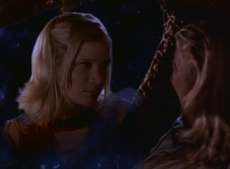 Amy Kerr about to be killed in Lexx