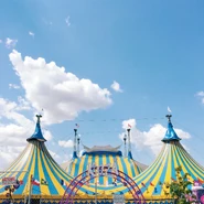 Helios de gira con Kooza, 2007-2010.