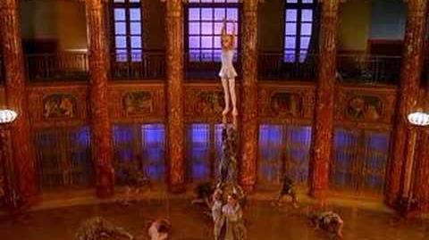 Banquine_Act_-_JOURNEY_OF_MAN_(Cirque_du_Soleil,_1999)