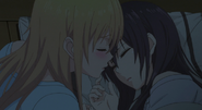 Anime Citrus S1 E2 Yuzu Aihara Mei Kuss nachts Bett