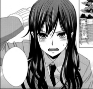 Yuzu with her wig (chapter 17).