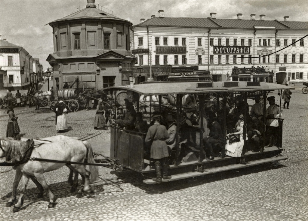 Конка. Конно железная дорога Конка 19 век. Конка Москва 19 век. Конка 1872 Москва. Конка 19 век Санкт-Петербург.