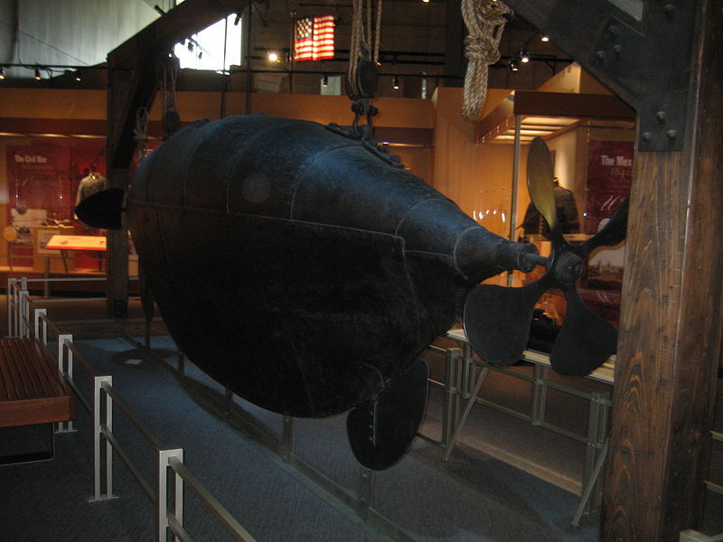 800px-BRStateMuseumJuly08SubmarineD.jpg