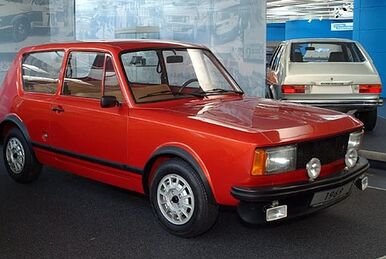 Fiat 1980 Panda 45 1:24 – Emberton Imperial