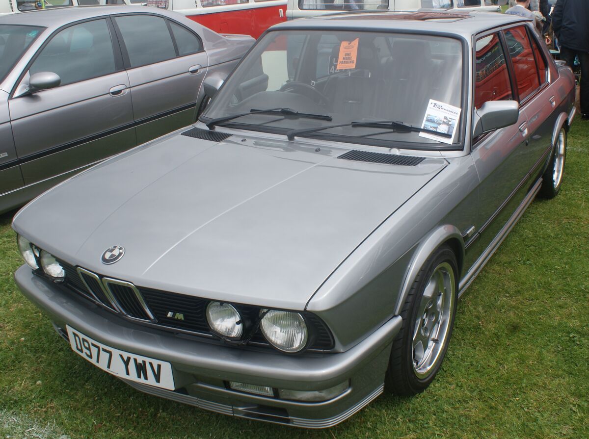 BMW 5 Series (E12), Classic Cars Wiki