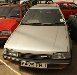 Mazda 323