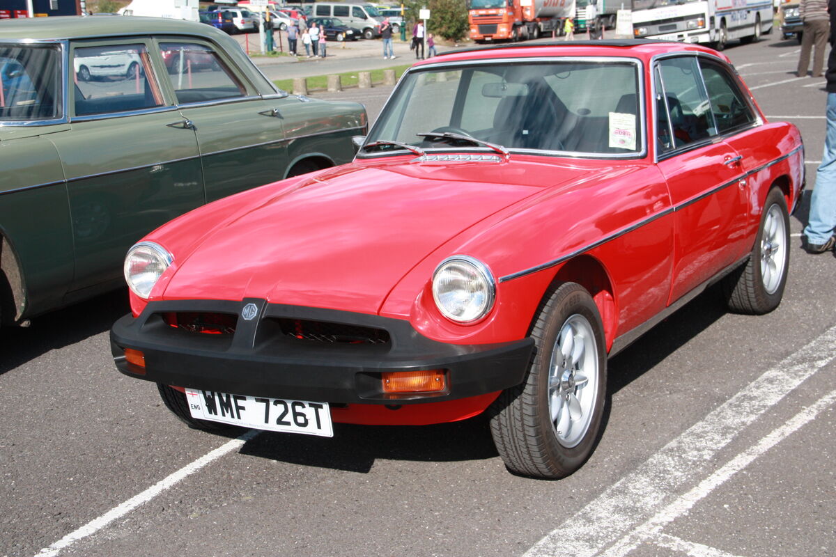 ◆ORIGINAL MGB With MGC and MGB GT V8◆ Original MGB with MGC and MGB GT V8: The Restorer's Guide to