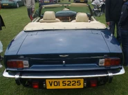 Aston Martin V8 Volante