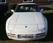 Porsche 944