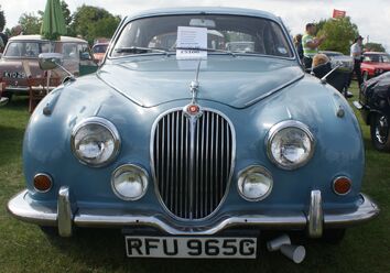 Jaguar Mark 2 front