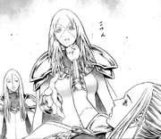 Tabitha golpea a Miria