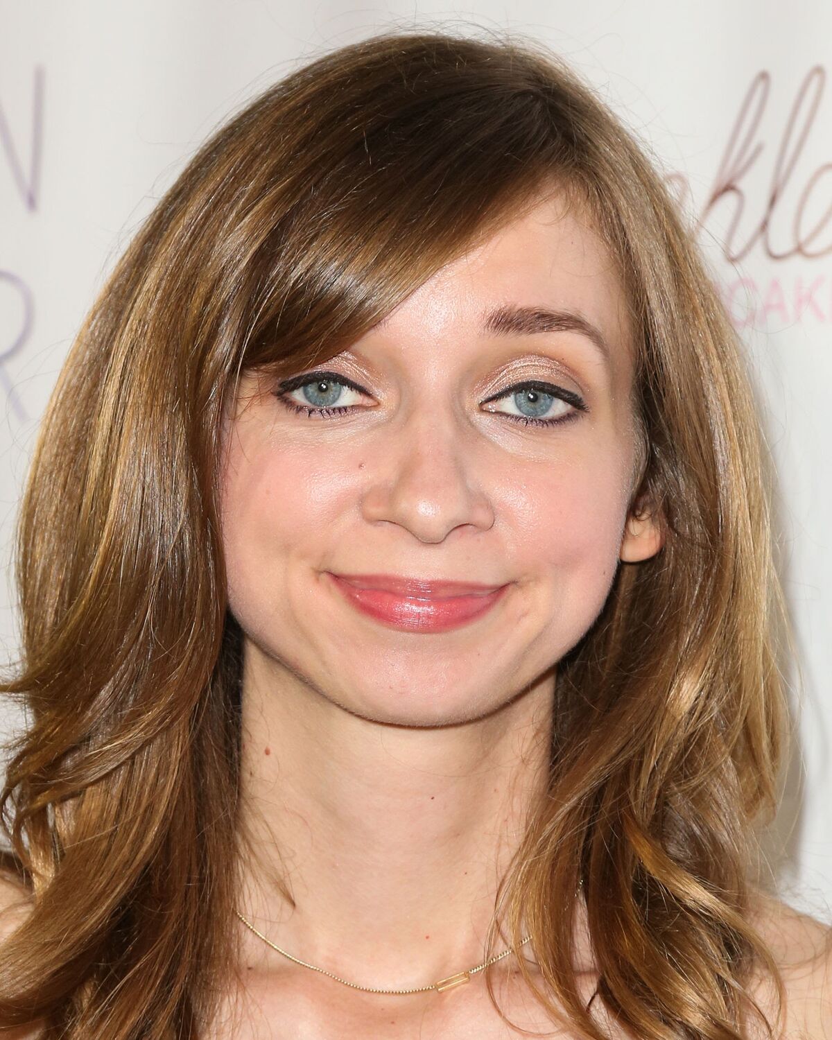 Lauren Lapkus Close Enough Wiki Fandom Lauren Lapkus Close Enough Wiki Fandom